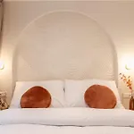 Asboth Boutique Suites, Location By Bqa