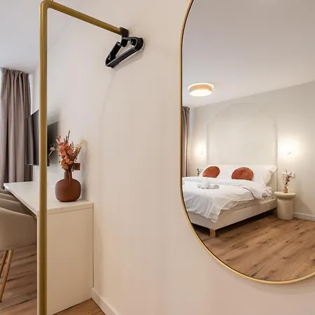 Asboth Boutique Suites, Location By Bqa 아파트 *